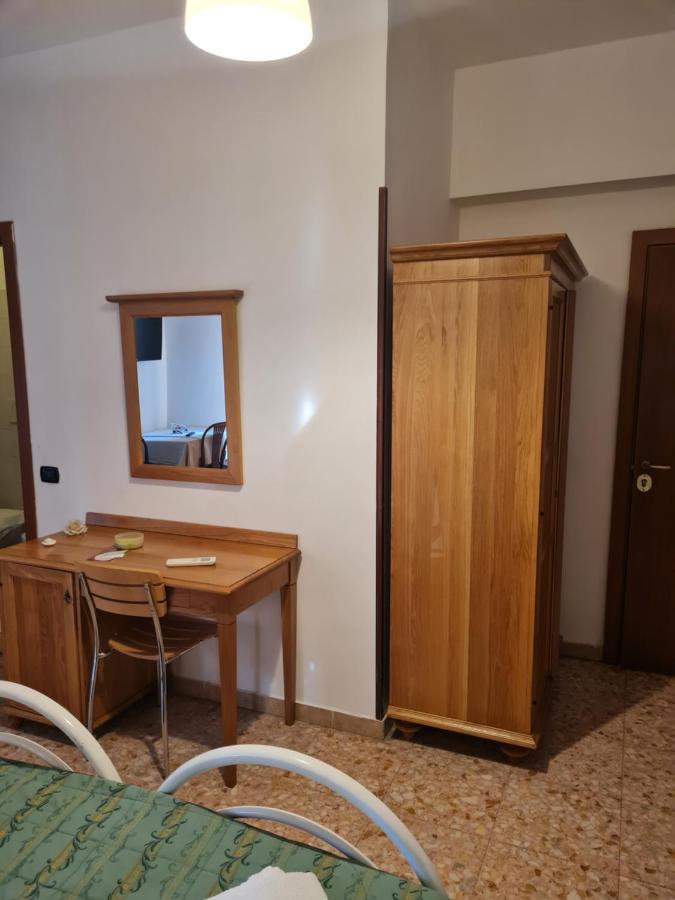 La Palazzina Hotel Rome Exterior photo