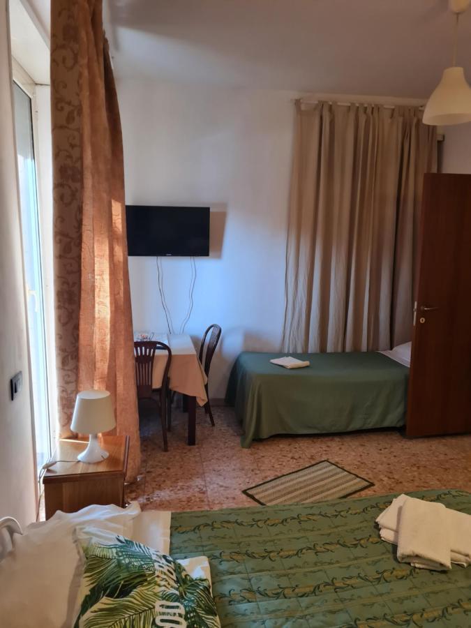 La Palazzina Hotel Rome Exterior photo