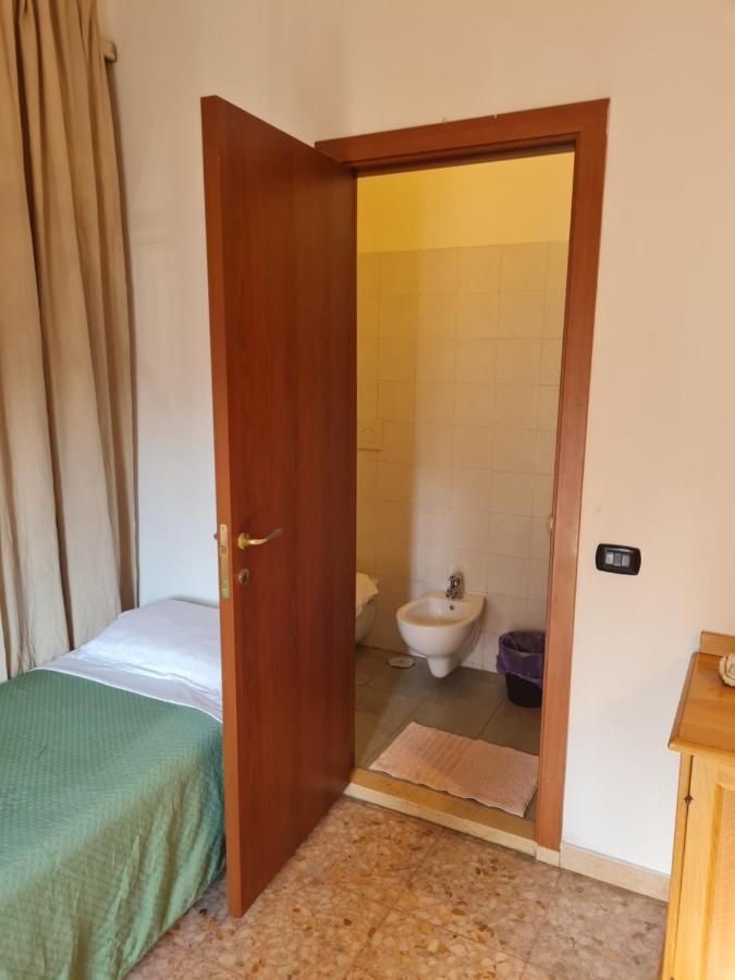 La Palazzina Hotel Rome Exterior photo